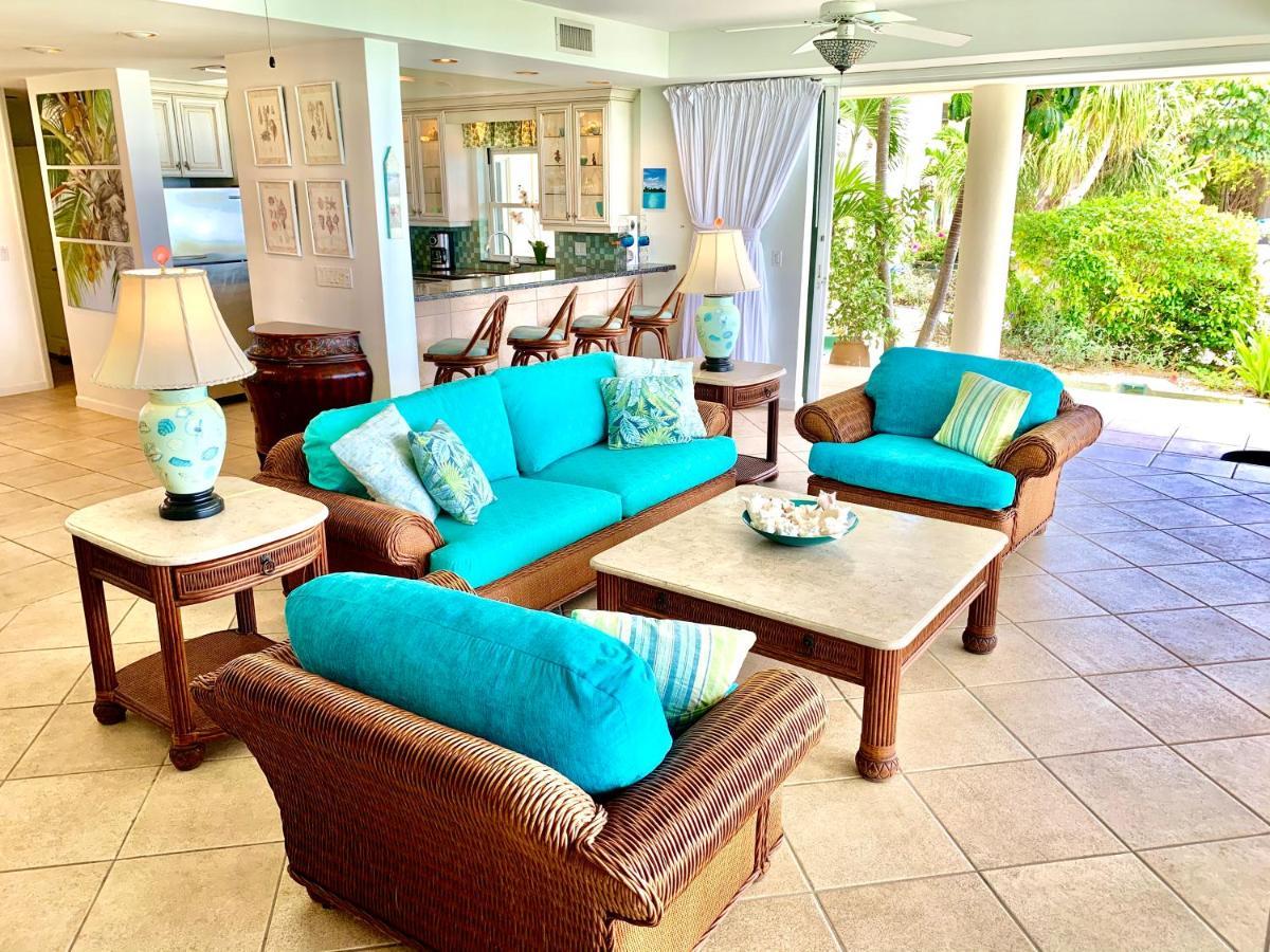 Coral Gardens On Grace Bay Hotel Exterior photo