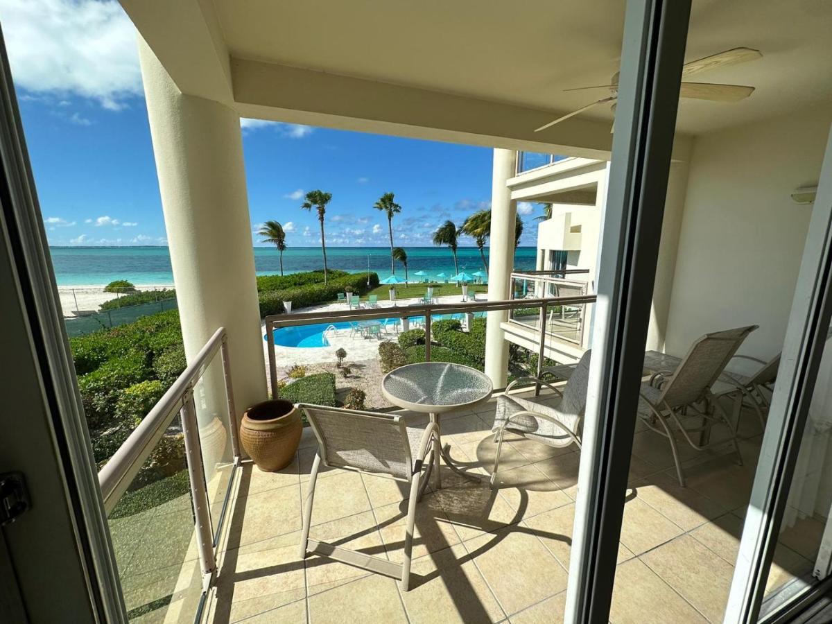 Coral Gardens On Grace Bay Hotel Exterior photo