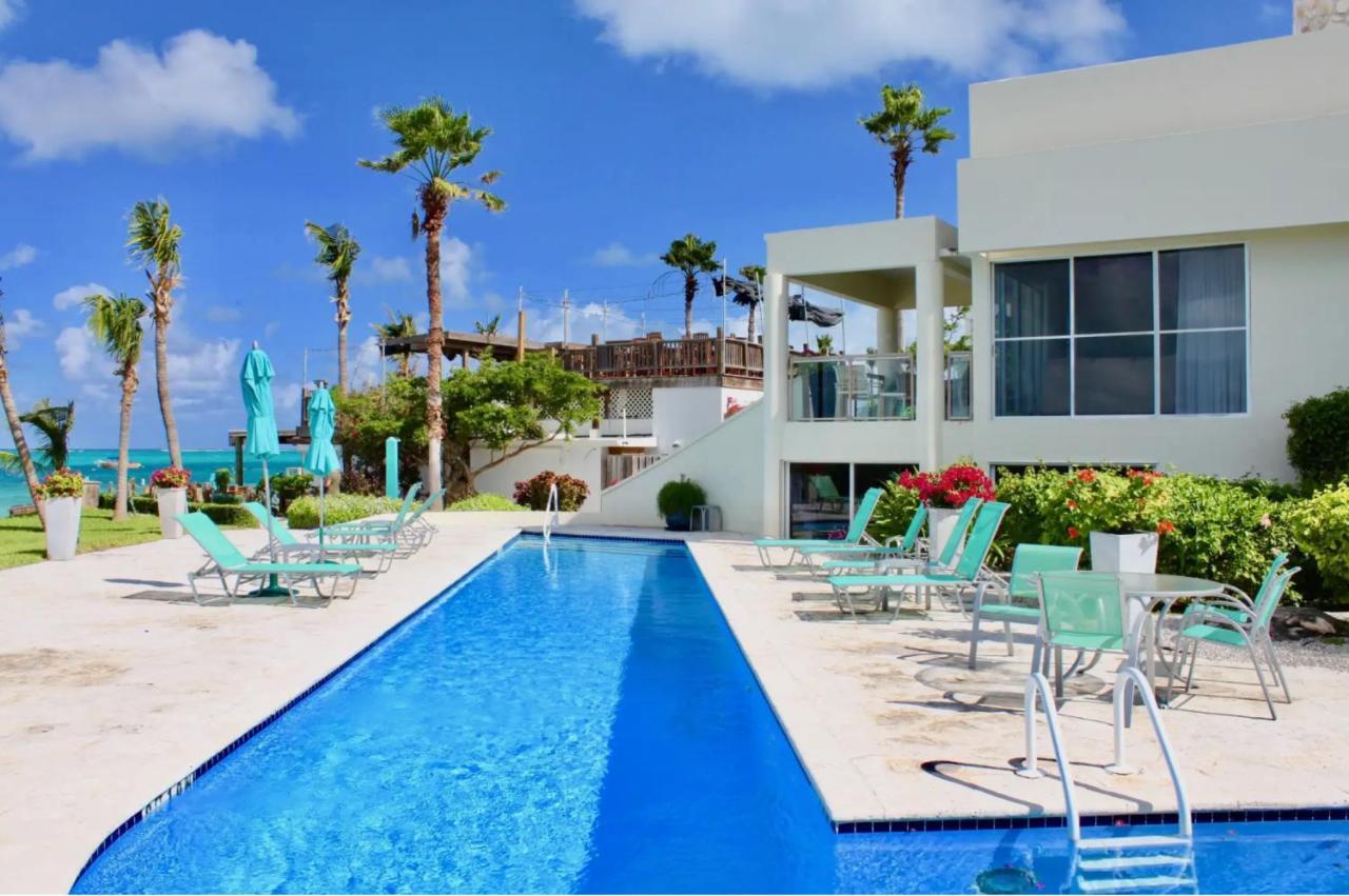 Coral Gardens On Grace Bay Hotel Exterior photo