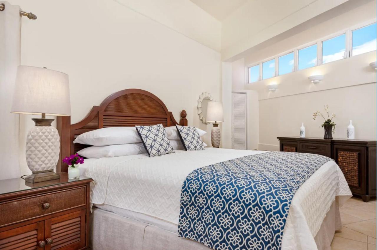 Coral Gardens On Grace Bay Hotel Exterior photo